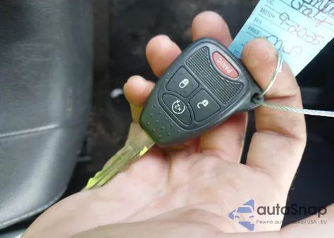 2017 Jeep Compass Latitude 4X4 from USA, damaged, VIN 1C4NJDEB6HD173093